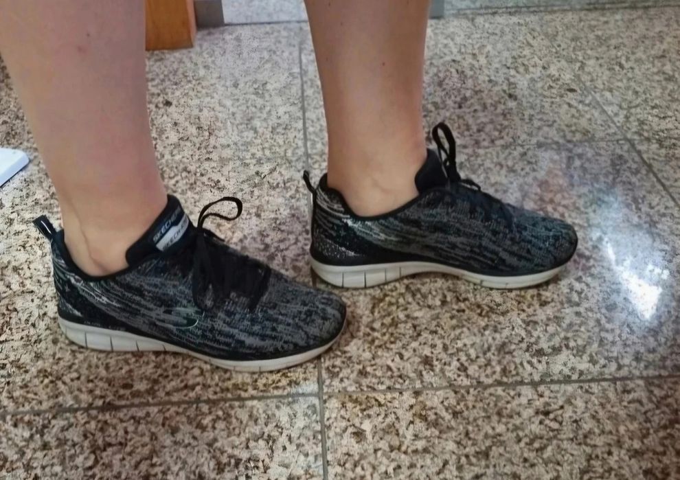 Sapatilhas skechers como novas