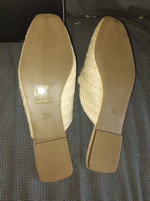 Sapato/chinelo novo