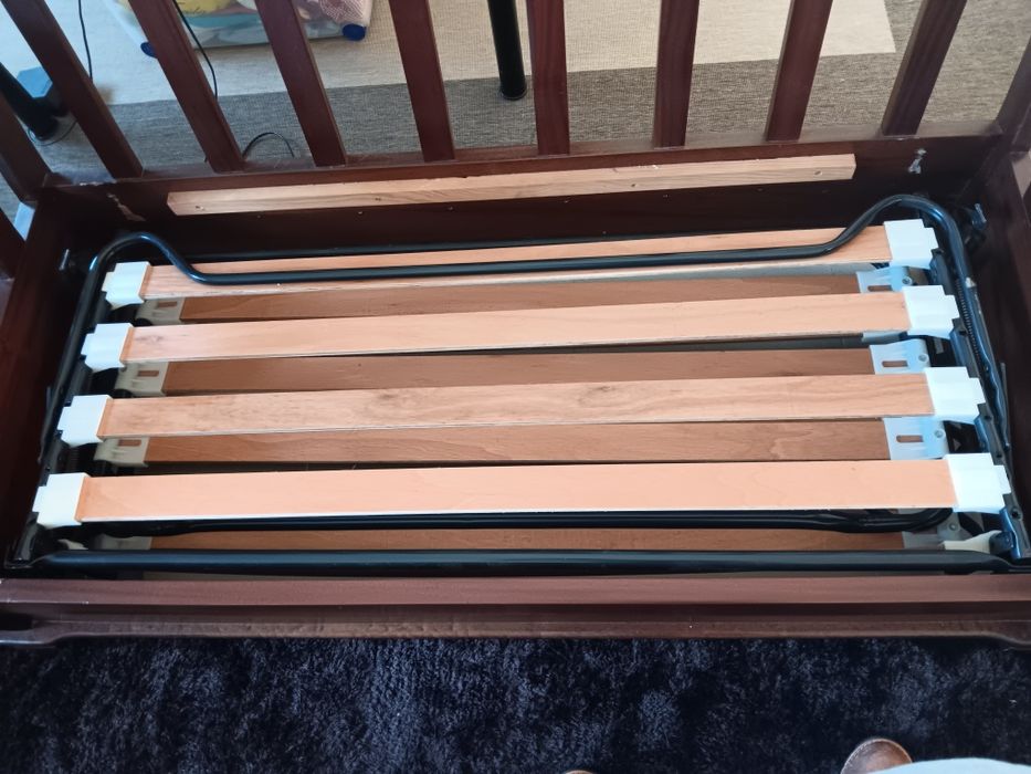 Sofá-cama mais 2 sofás individuais