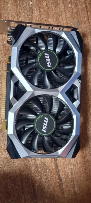 Відеокарта GTX1650 DDR6 4GB 
Купував разом з комп'ютером в магазині ве