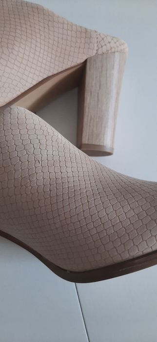 Nowe Klapki roz .40 Lasocki