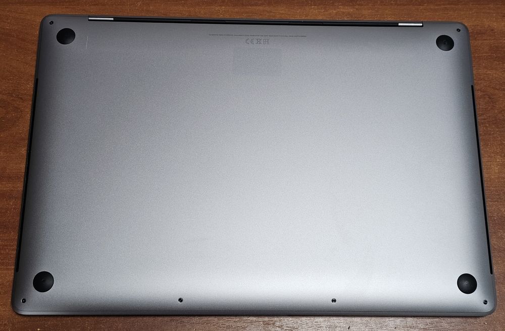 Ноутбук Apple Macbook Pro 16" A2141, i7, Radeon Pro 5300M 4Gb, 16/500g