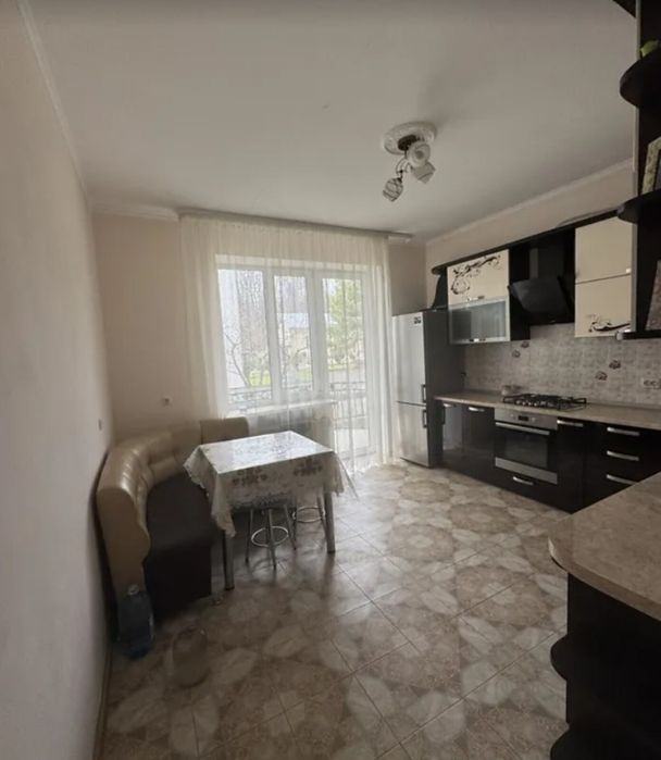 Продаж 2 поверхового будинку в Підгородньому