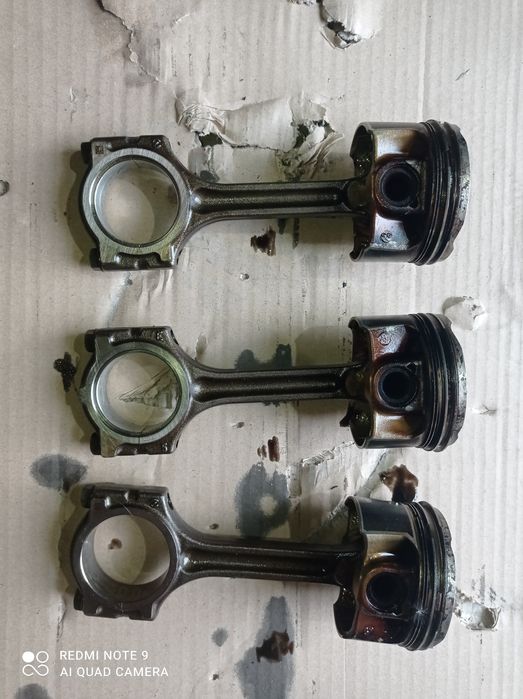 Tłok z korbowodem 1.2 TCE. H5F Renault Megane Scenki