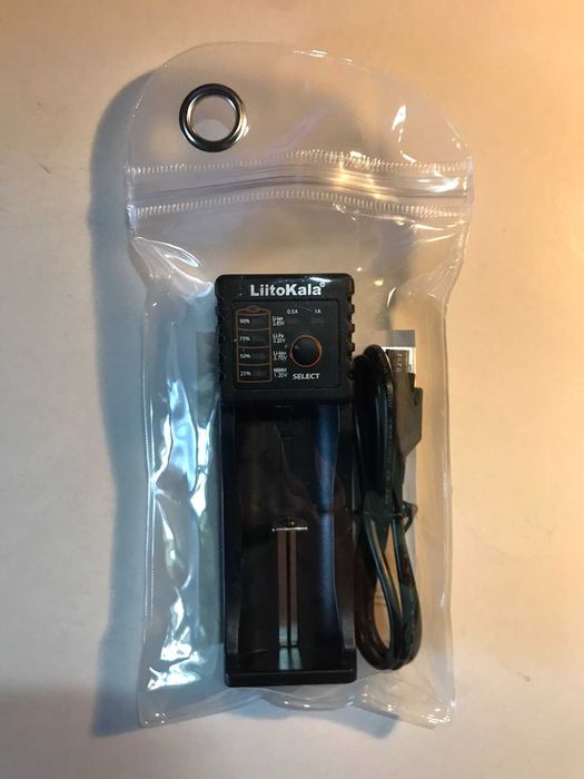 LiitoKala Lii - 100b - універсальна зарядка на один акумулятор
