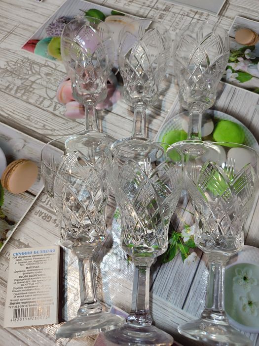 Хрусальные бокалы