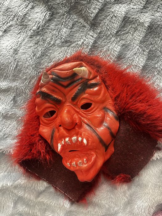 Маска маскардная