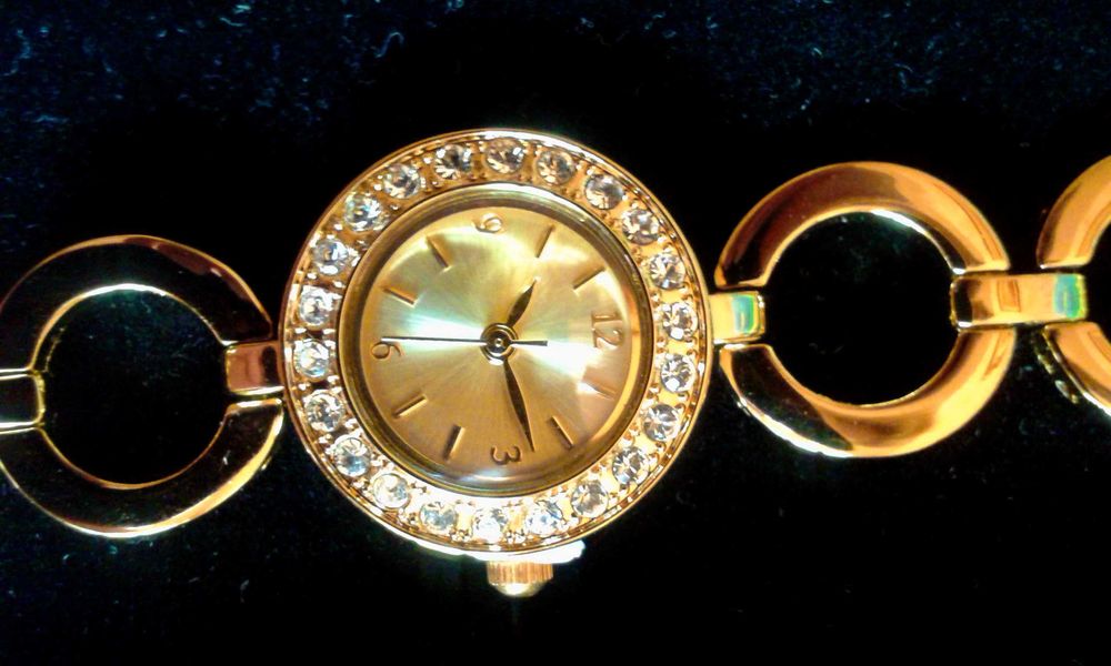 Часы женские, наручные, новые, Орифлейм