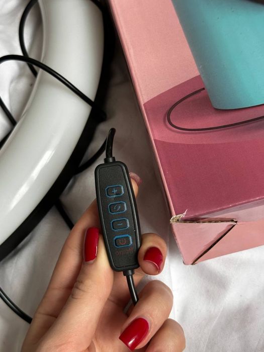 Лампа кільцева з держачем для телефону