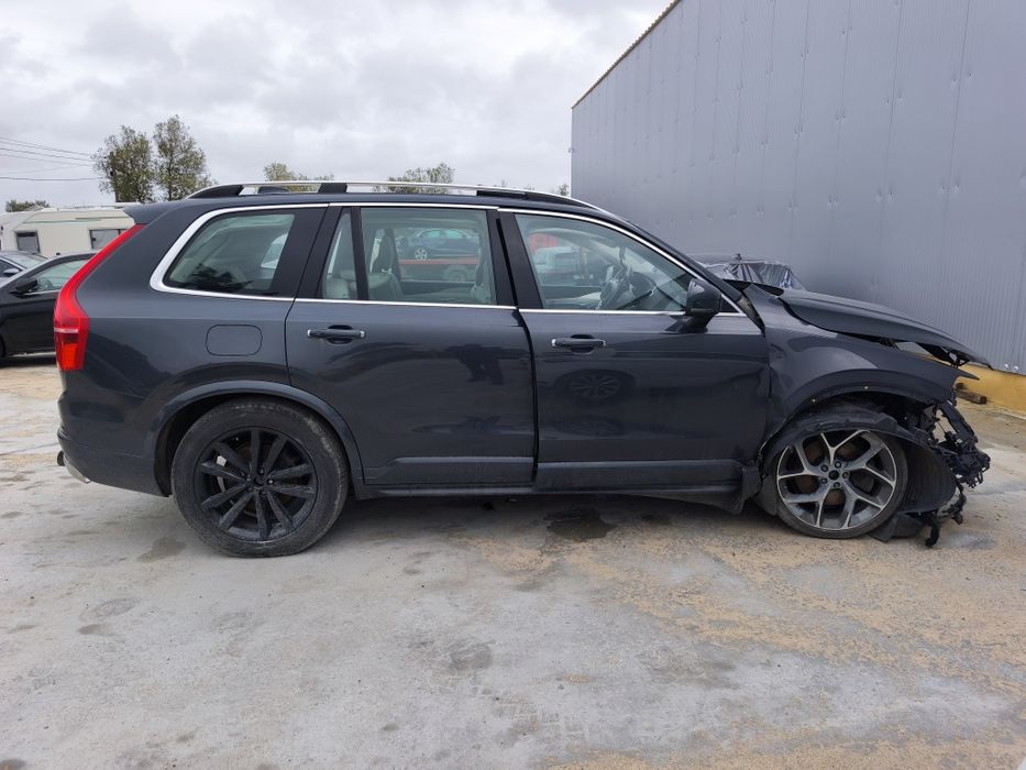 Volvo XC90 D5 2.0 235cv