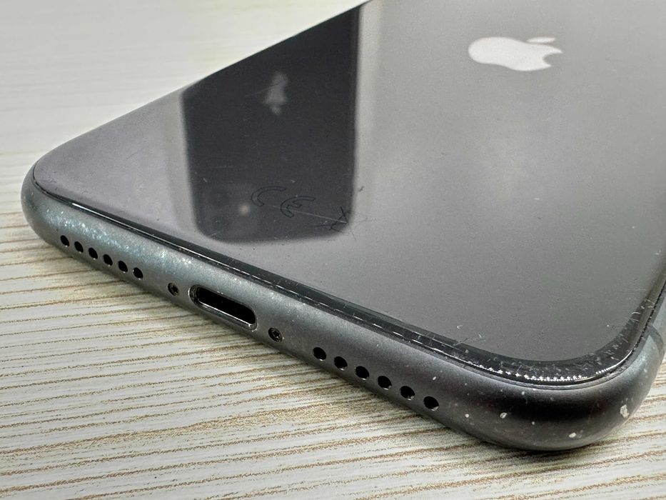Smartfon Apple iPhone 11 4 GB / 64 GB 4G (LTE)