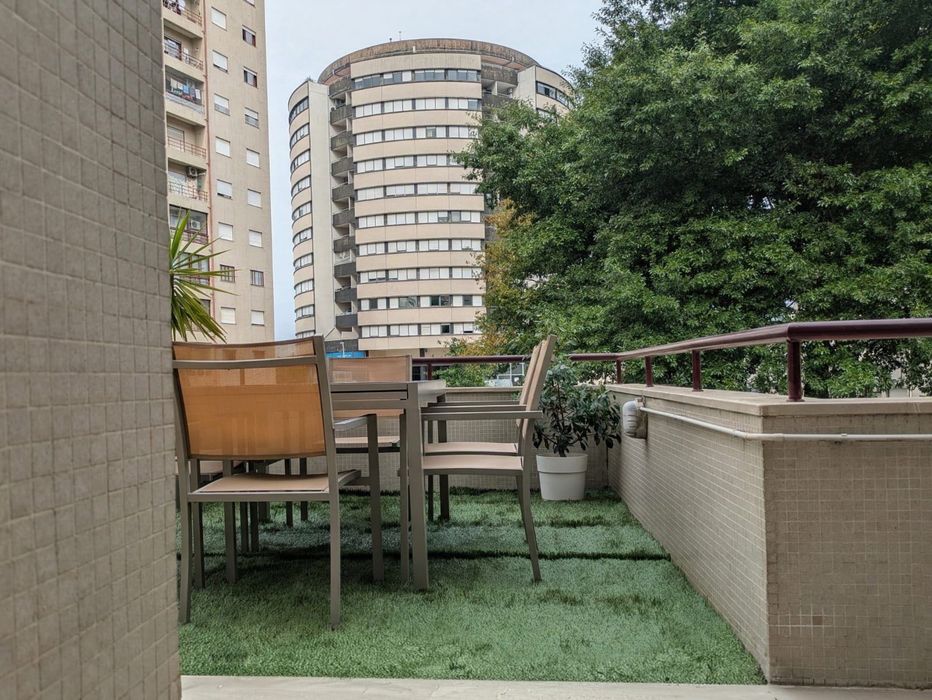 T3 renovado | 140 m² + terraço de 90 m² | São Vicente, Braga