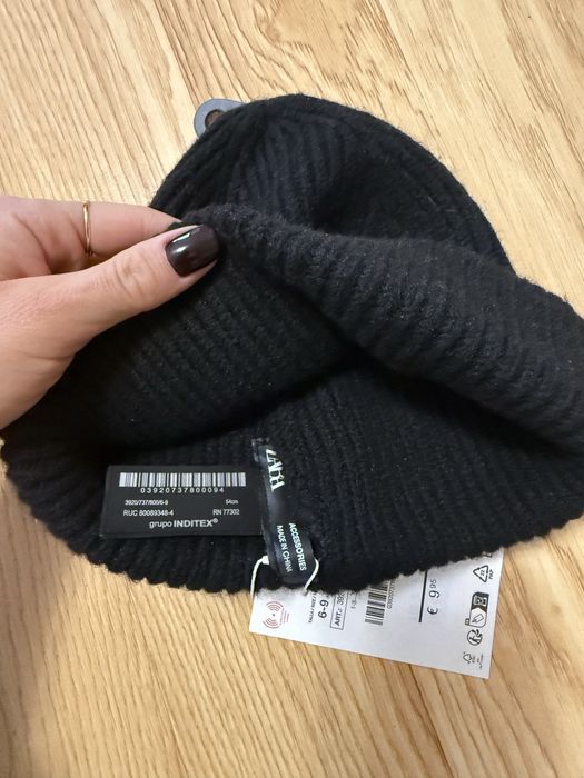 Шапка Zara нова унісекс