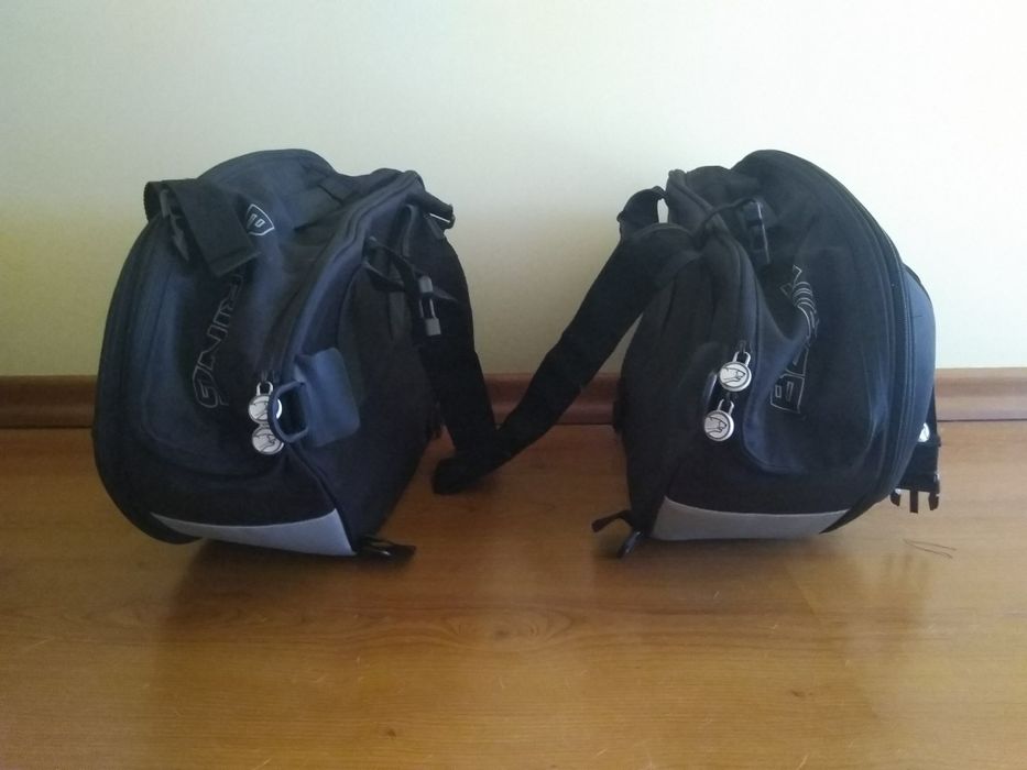 Alforges Bering para moto