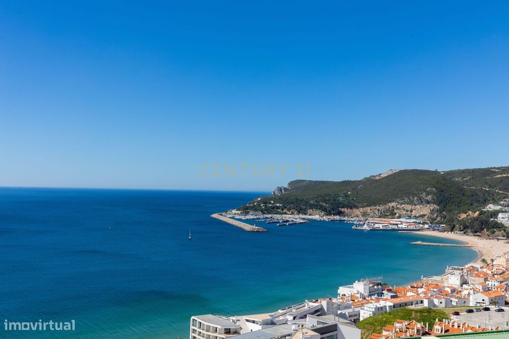 Apartamento T2 no prestigiado empreendimento Por do Sol, em Sesimbra