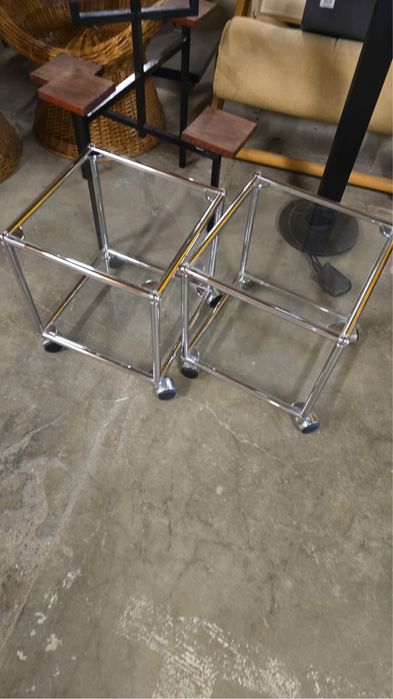 Stolik nocny pomocniczy USM Haller