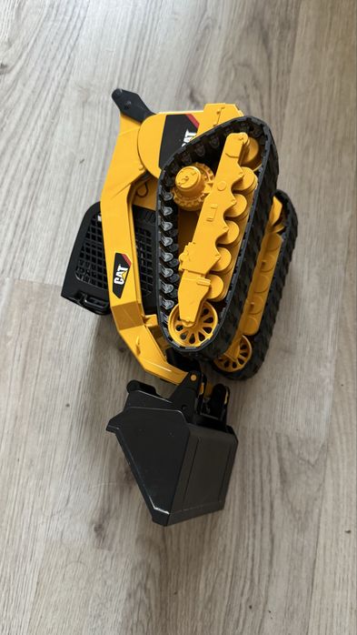 Компактний гусеничний навантажувач Cat® (іграшка