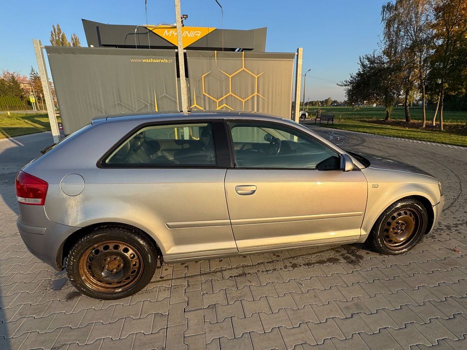 Audi A3 3-drzwiowe AUDI A3 8P, rocznik 2003 r.