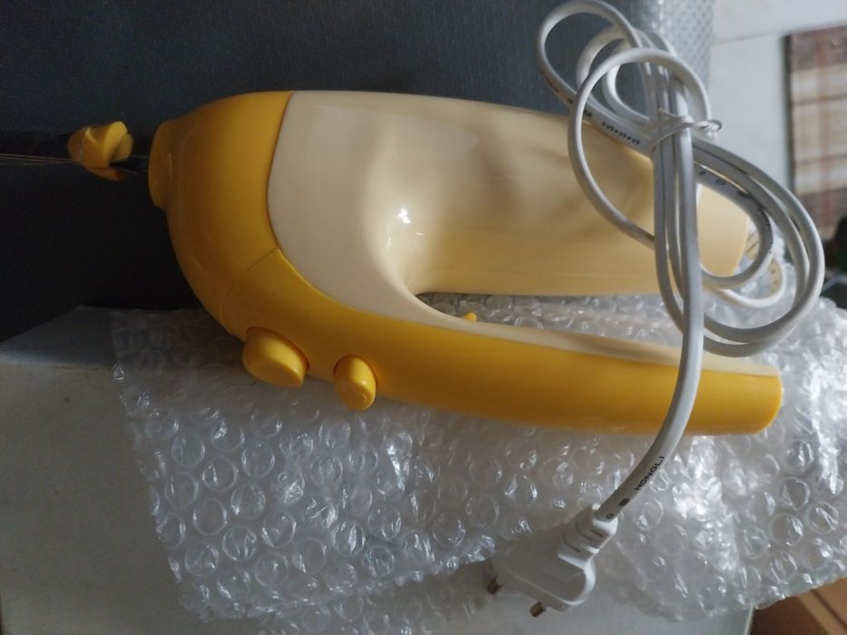 Faca electrica nova em caixa