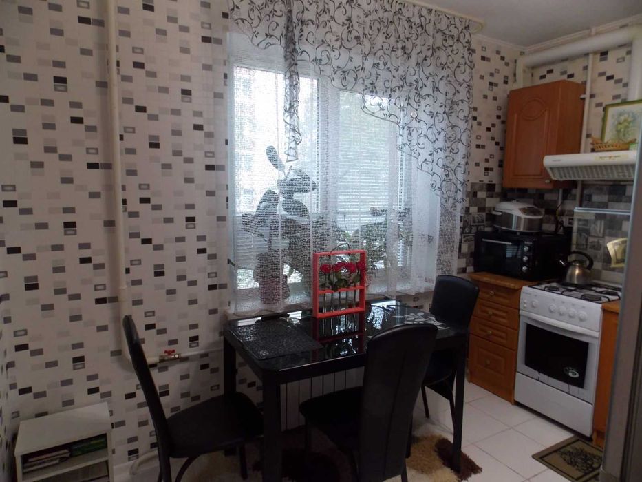 Продаж 1 кім. квартири район Парус, Покровський, Червоний Камінь.