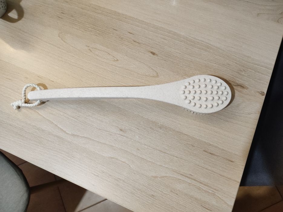 Szczotka kąpielowa 37 .