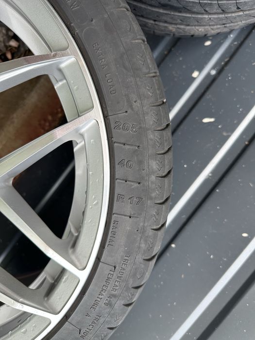 Alufelgi Japan Racing JR18 17x7 ET40 4x100/4x114.3 + Opony Kleber
