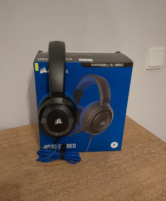 Headphones Corsair HS35
