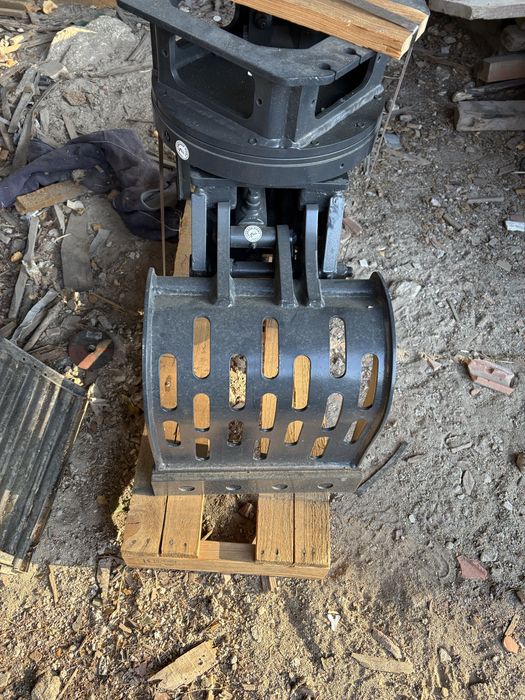 Pinça para giratoria