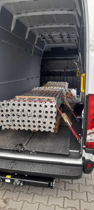 wynajem rębak do gałęzi /rozdrabniacz/ wyporzyczalnia /  minikoparka