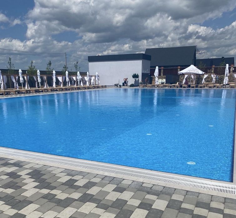 Бассейны. Строительство бассейнов. Реконструкция и обслуживание.