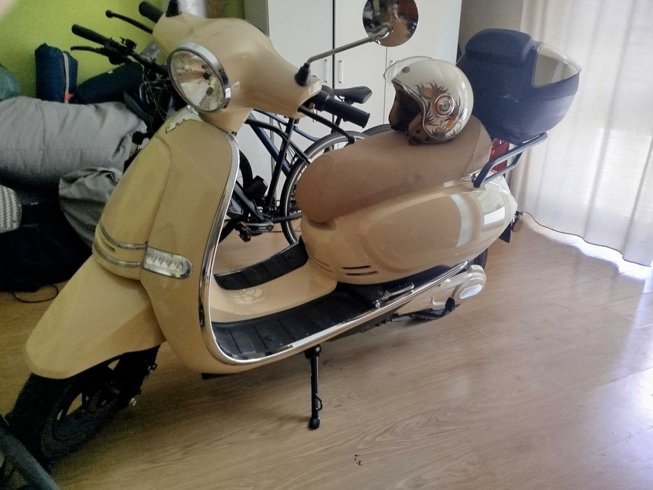 Skuter elektryczny Efun Pusa