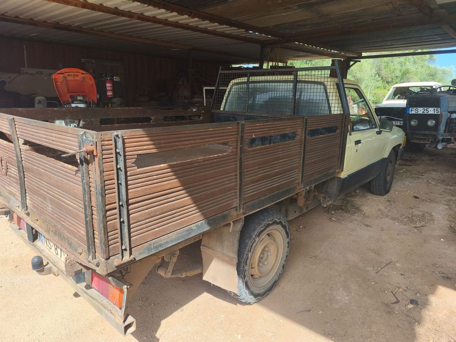 Toyota Hilux 2.4