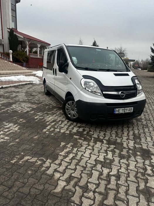 Opel Vivaro 2011