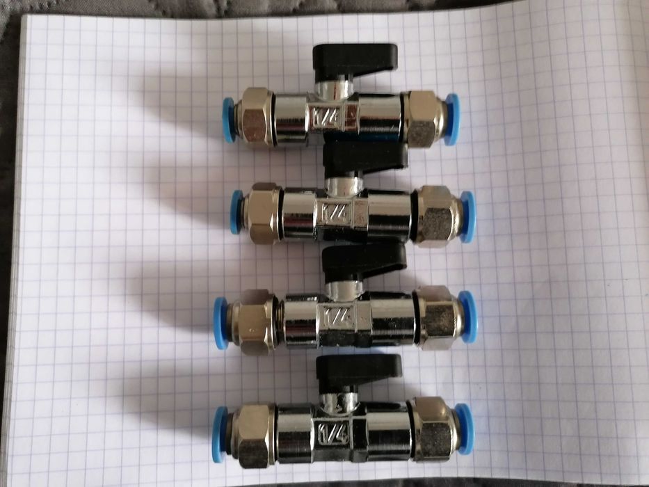 Komplet 4 zaworów kulowych Aignep 1/4" szybkozłączki pneumatyczne,nowe