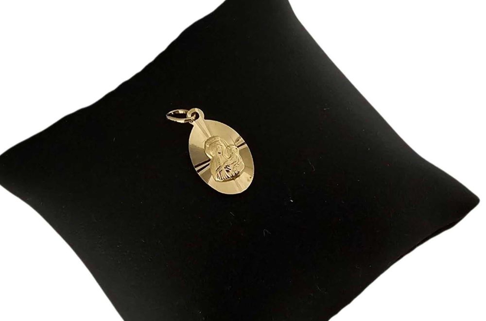 Złoty medalik próby 585 0,85 gram