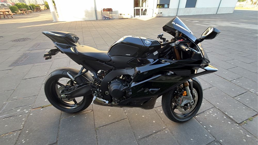 Yamaha R9 nova (extras)