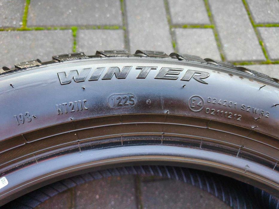 205/50 93H R17 PIRELLI Sottozero 3 AO1 2025r 7.5mm Zimowe Opony 2szt