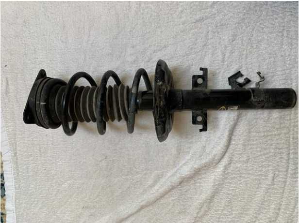 Армотизатор перед правый Ниссан Рог 2014-2020
E43024BF1C