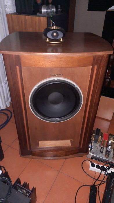 Tannoy  Canterbury caixas div com Tannoy Gold de 15" , (TROCO)