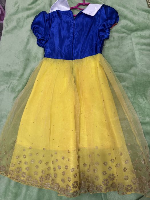 Сукня білосніжки