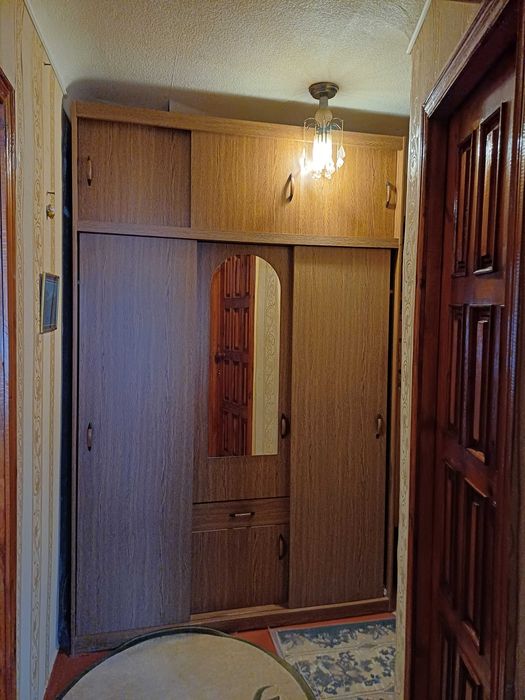 Продам стінку у вітальню