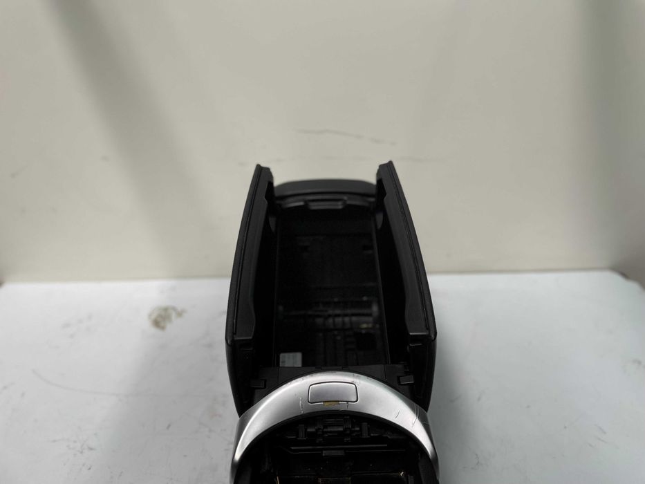 Consola central Mercedes-Benz W205 (2017)