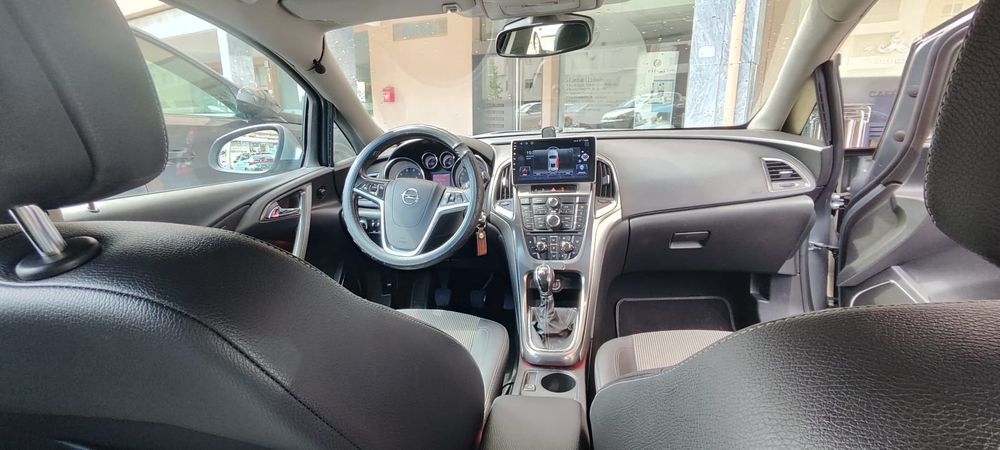 Opel Astra j Sporting tourer 1.3 diesel 2011
