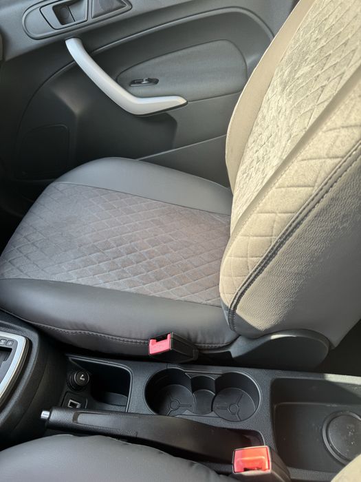 Ford Fiesta 2012 1.4 бензин автомат