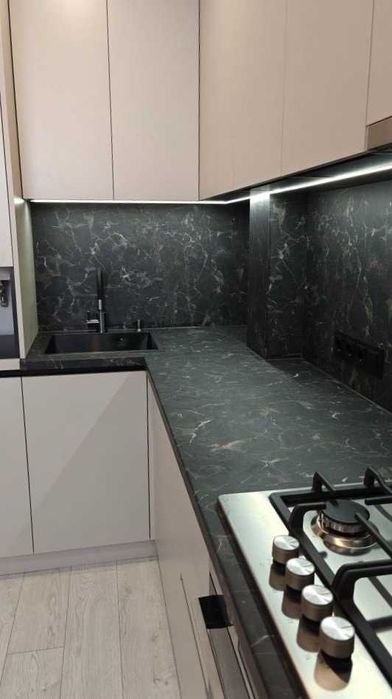 Продам 1 кімнатную квартіру ЖК Оранж Пакр