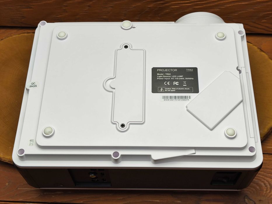 Projektor LED TOPTRO TR82 4K 300 Cali  7500lm WiFi Bluetooth PS5 Xbox