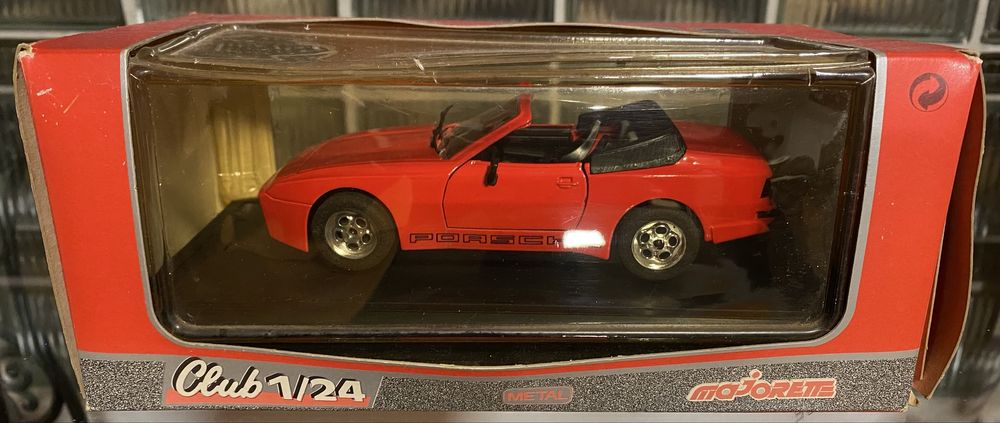 Carros miniatura Burago e Majorette 1/24