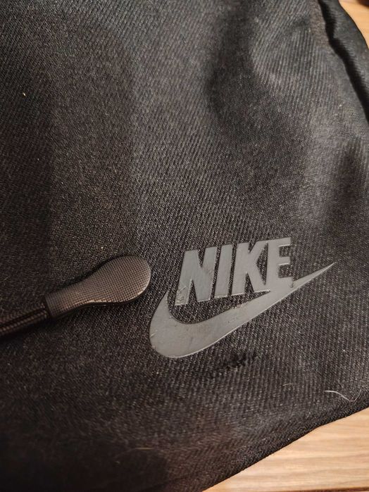 Listonoszka Nike