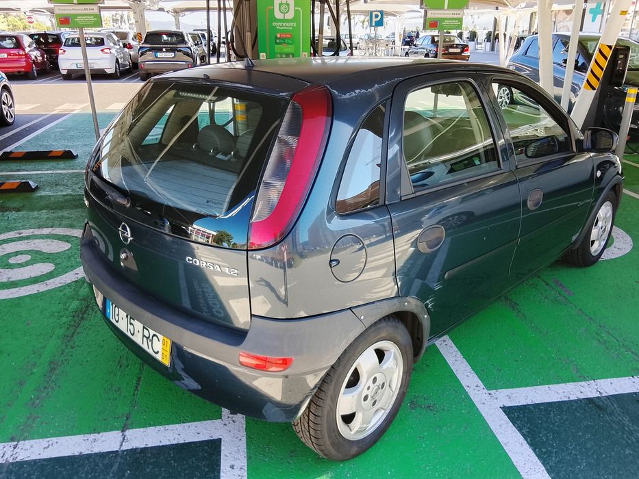 Opel Corsa 1.2 Confort ano 2001 impecável de mecânica