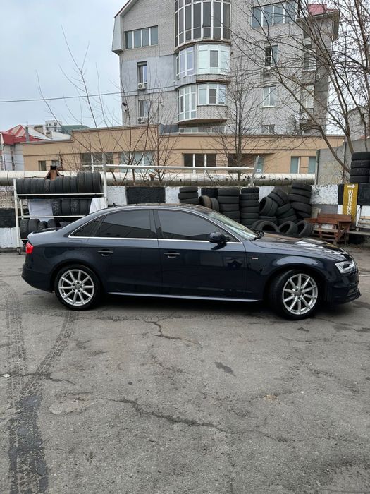 Продам Audi A4 b8 2014